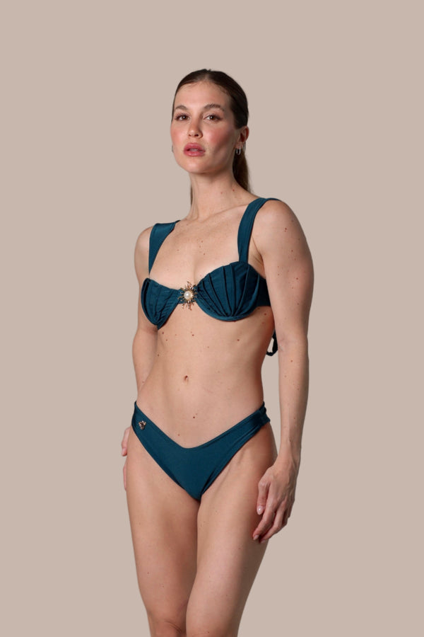 La Perla Jade
